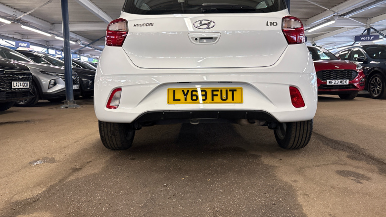 Hyundai i10 1.0 MPi SE Connect 5dr Petrol Hatchback